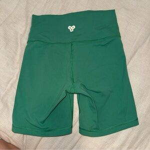 TNA Biker Shorts 7” - Size small